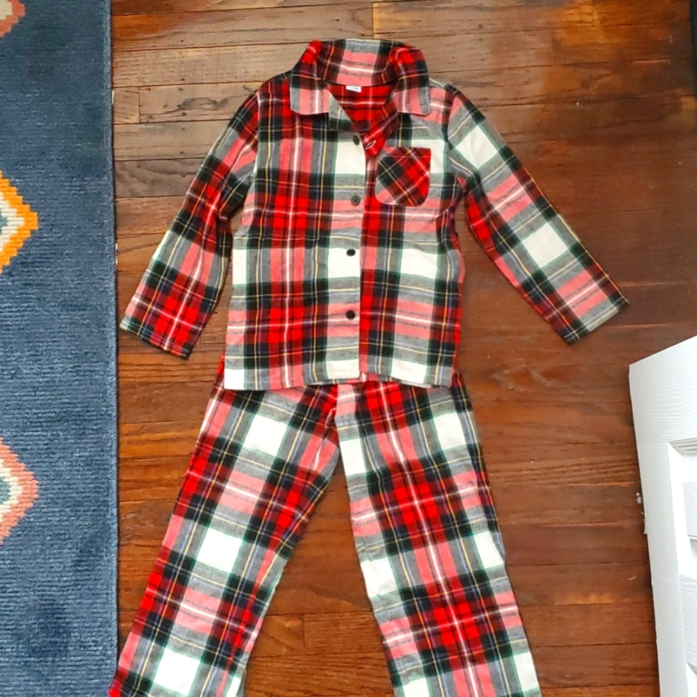 Old Navy 5T plaid pajamas